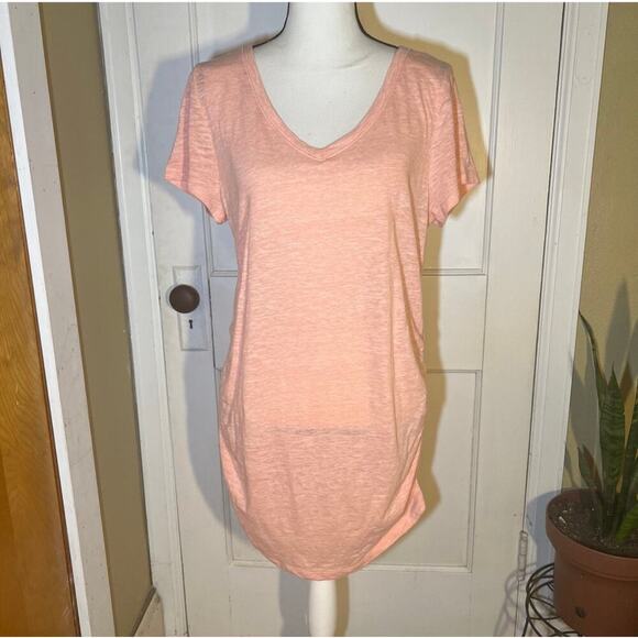 A Glow Peach/Coral Short Sleeve V-Neck Maternity Shirt XL - Picture 1 of 6